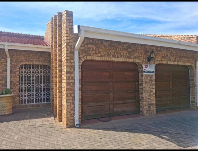4 BEDROOM HOUSE FOR SALE IN VANDERBIJLPARK SE 3
